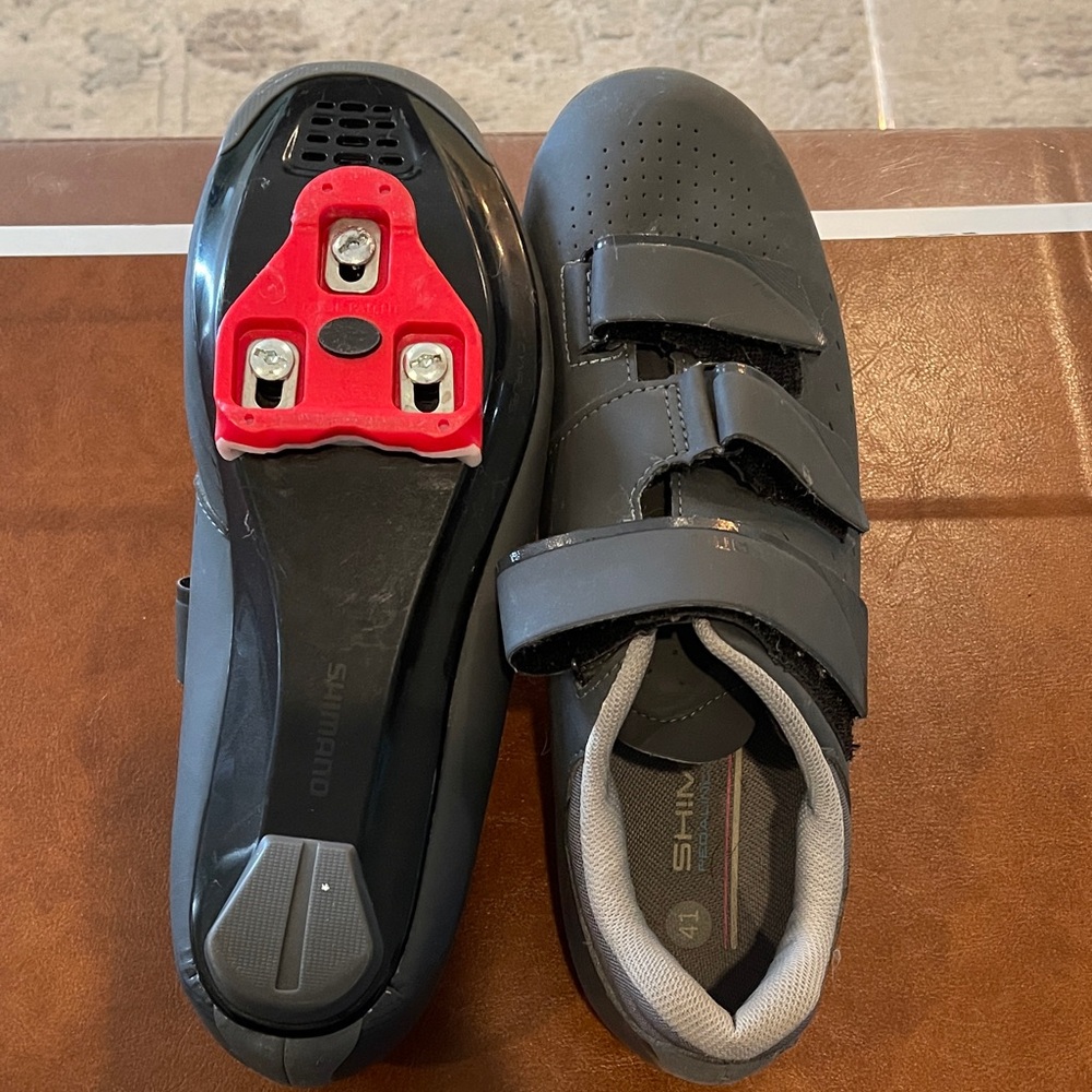 Shimano Gray Cycling Shoes with Red Cleats